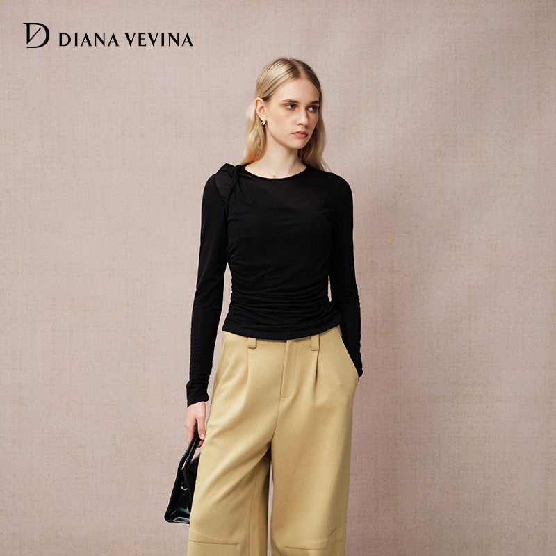 BLACK LONG SLEEVE ESSENTIAL TOP