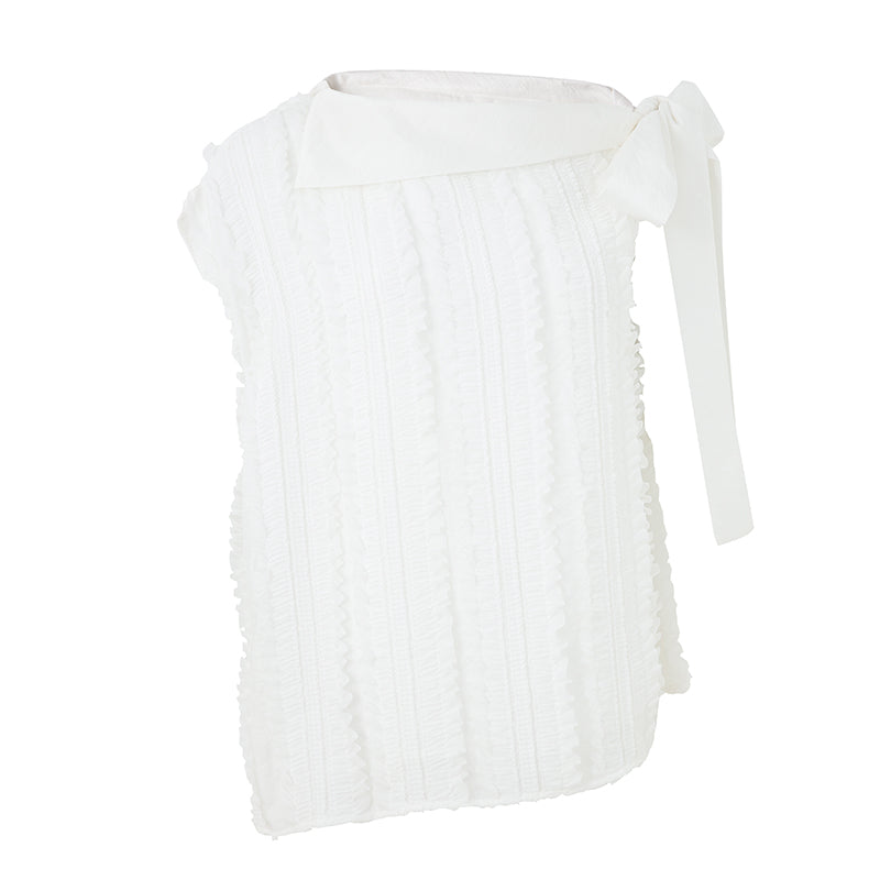 WHITE SLEEVELESS BLOUSE