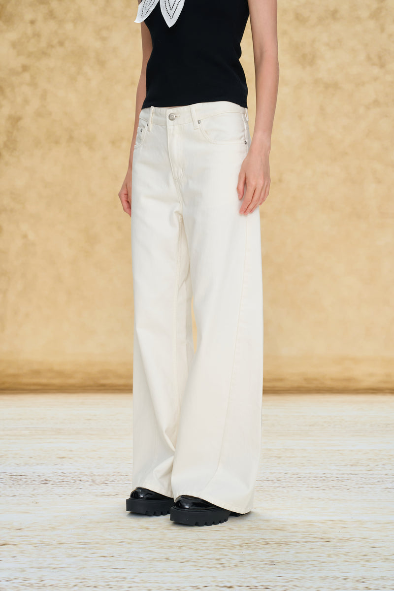 Eyelet Embroidered Straight Leg Jeans