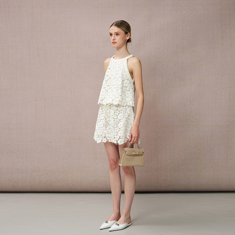 LACE EMBROIDERED EYELET SHORTS