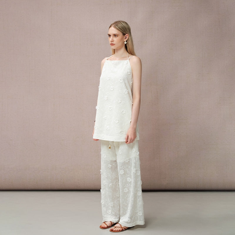 EYELET LACE FLORAL CONVERTIBLE TIE SLEEVELESS TOP