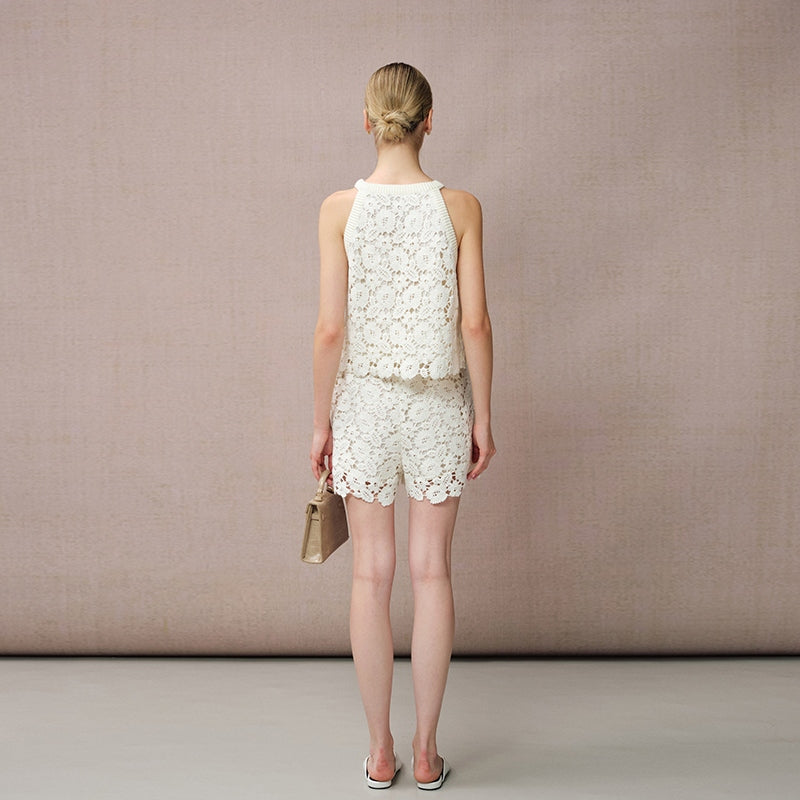 LACE EMBROIDERED EYELET SHORTS