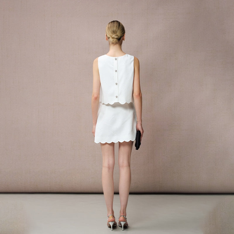 WHITE SCALLOPED EDGE SKIRT
