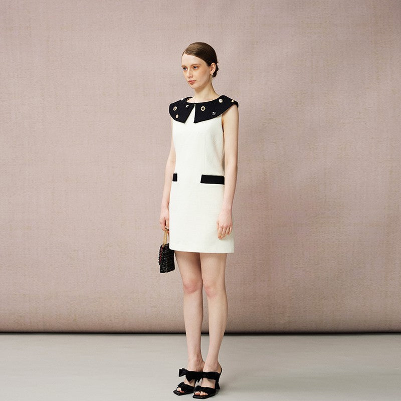 BLACK & WHITE TWEED DRESS WITH BIG COLLAR