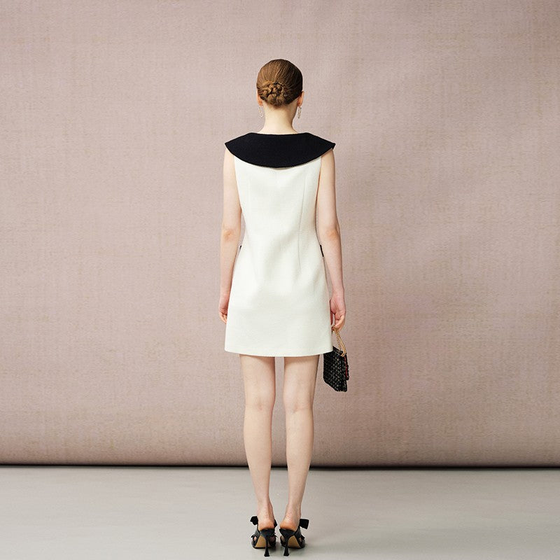 BLACK & WHITE TWEED DRESS WITH BIG COLLAR