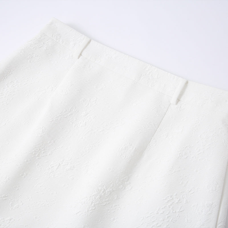 WHITE SCALLOPED EDGE SKIRT