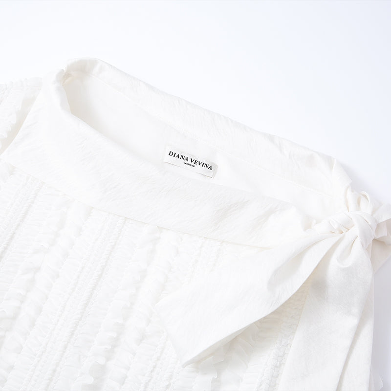 WHITE SLEEVELESS BLOUSE