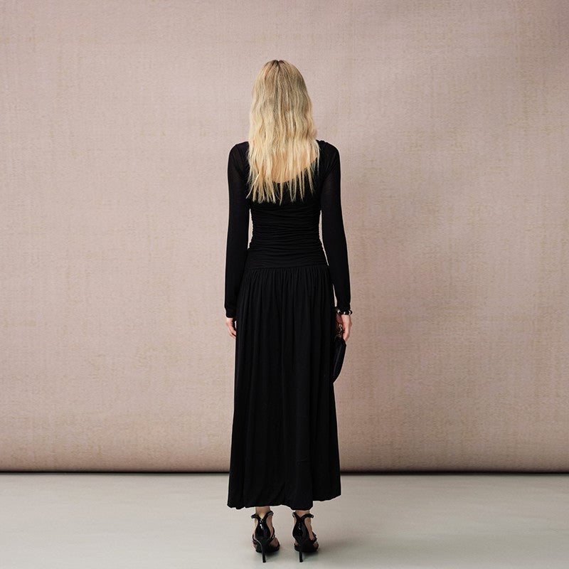BLACK KNITTED LONG SLEEVE DRESS