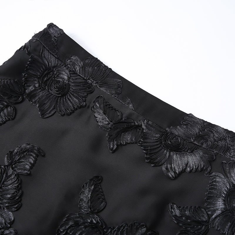 BLACK FLORAL SKIRT